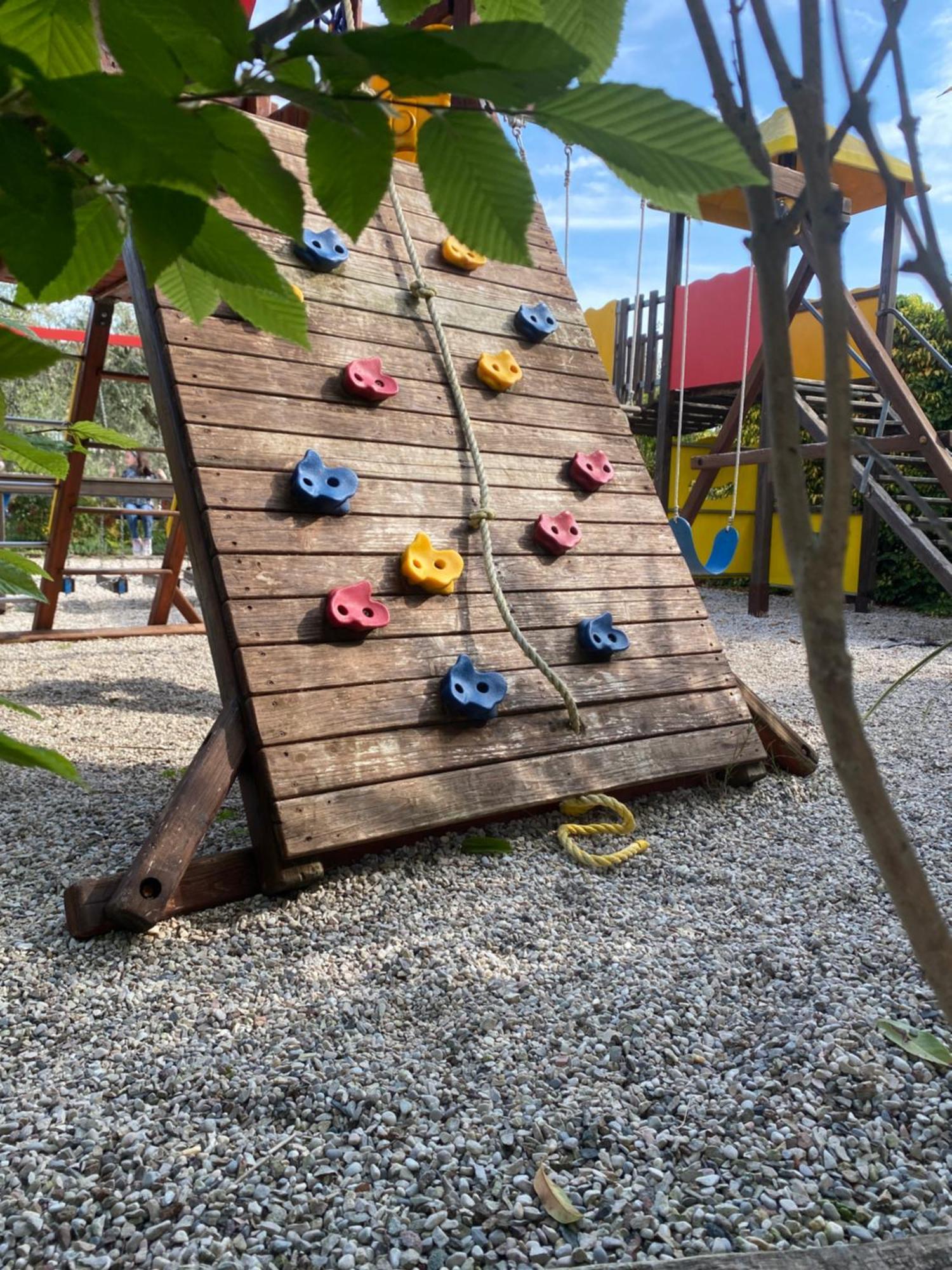 Agricampeggio Oasi Del Garda ラツィーゼ エクステリア 写真